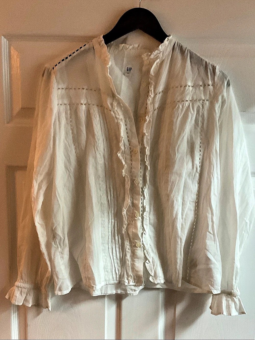 Gap Cotton Ruffle Blouse in White Size Medium